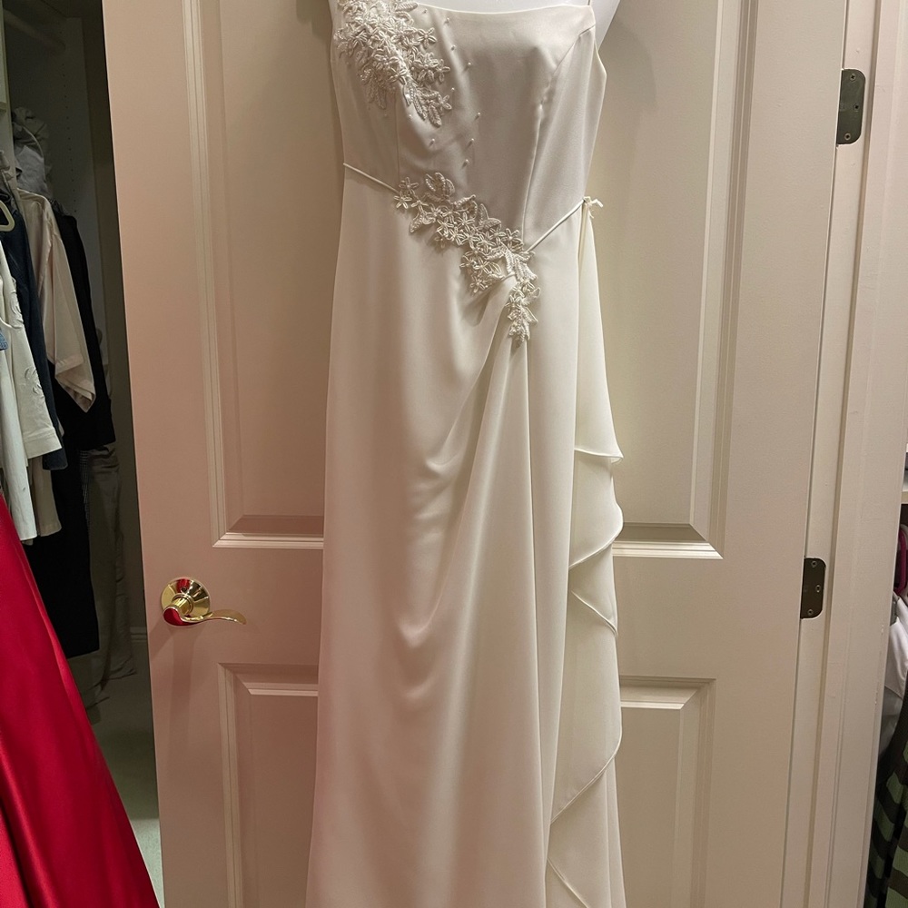 Elegant and sophisticated brand new evening or wedding gown